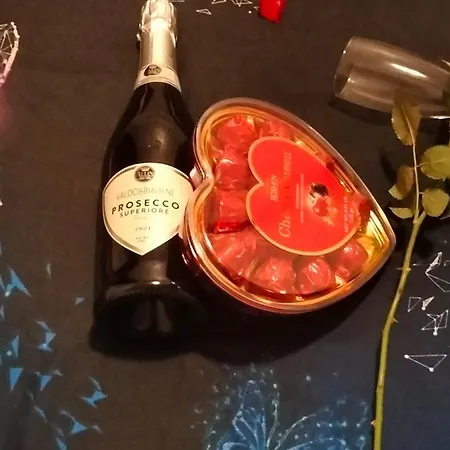 Jade F Bl. Zemin D - 6 Apartment *