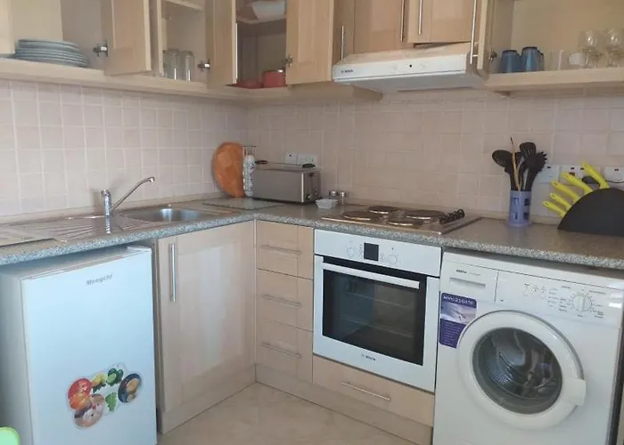 Jade F Bl. Zemin D - 6 *